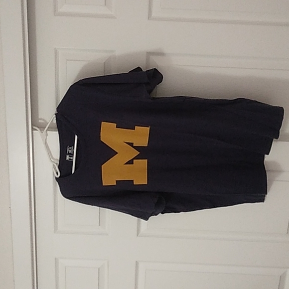 University of Michigan t-shirt - XL - Picture 1 of 8
